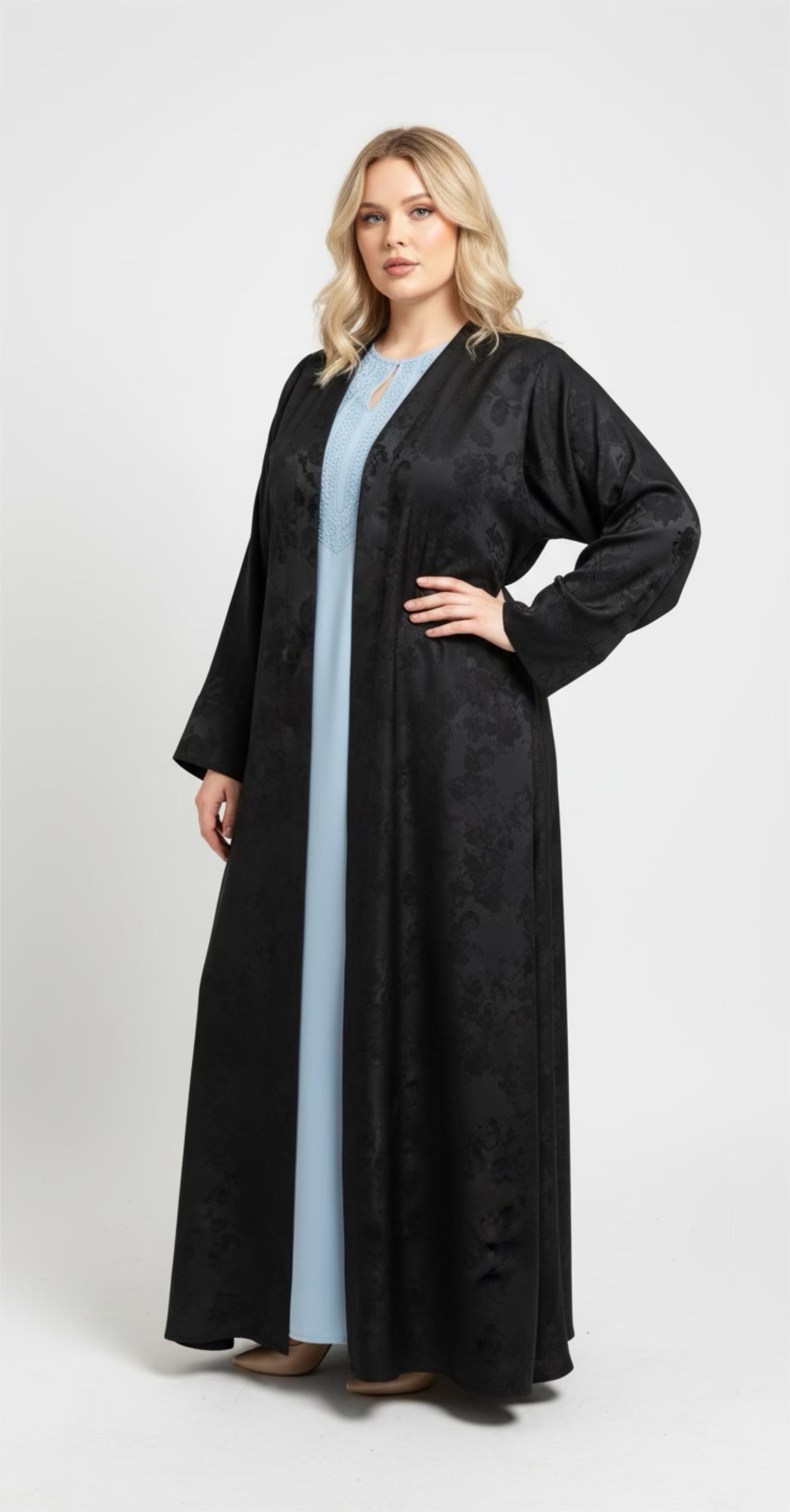 A luxurious abaya