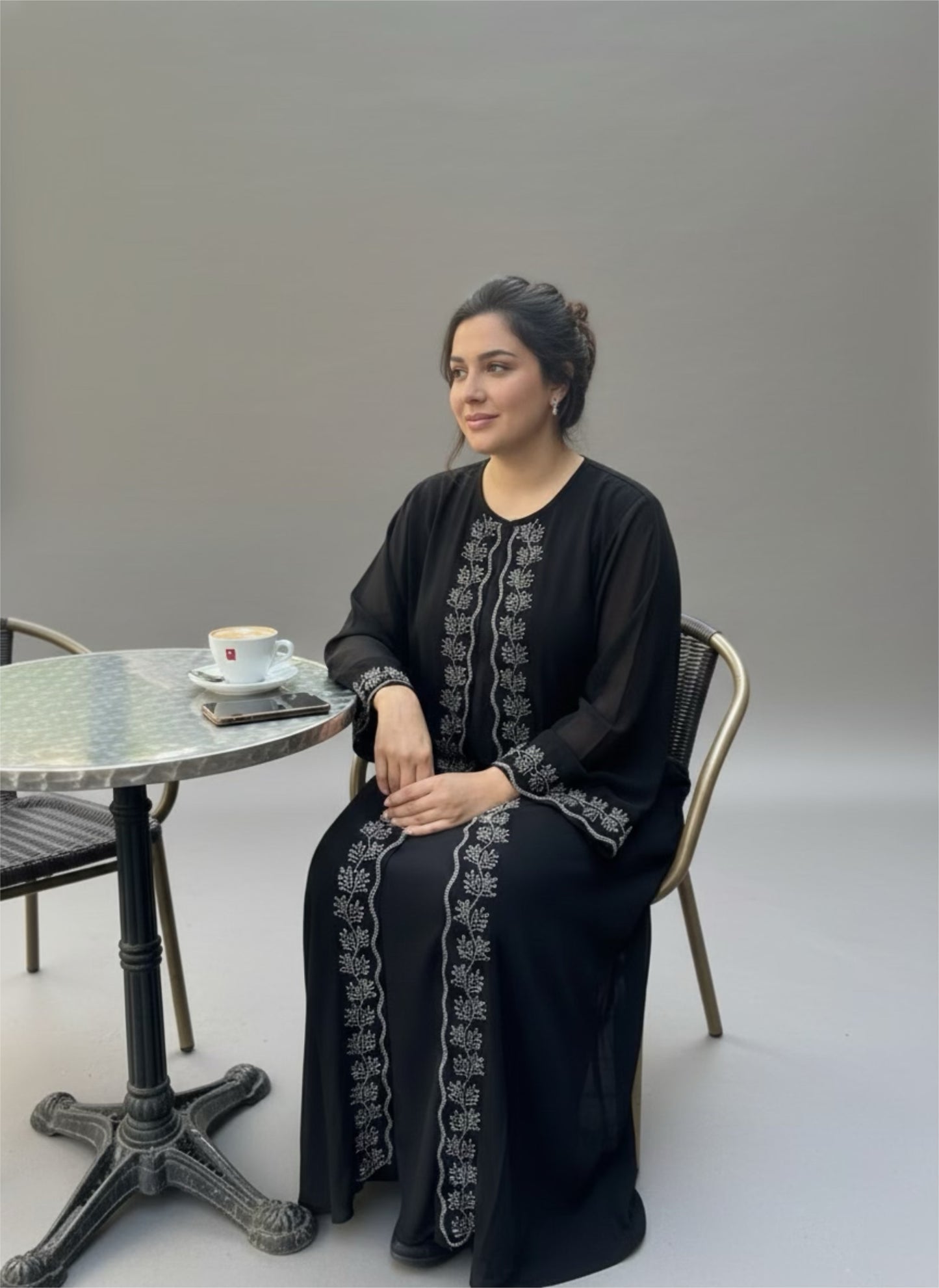 Elegant Black Front Open Abaya with Short Sleeve Inner Wear – Floor-Length set 3