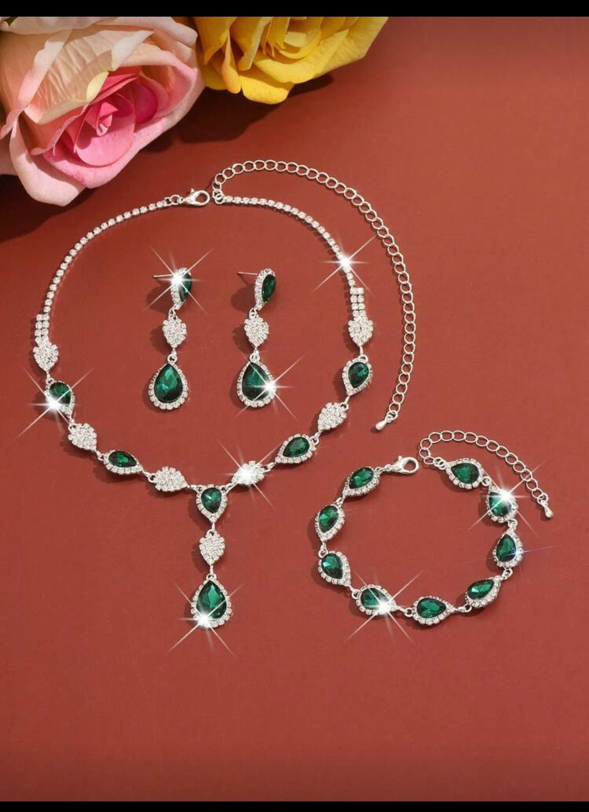 Women’s Fashion Jewelry Set – Necklace & Earrings
